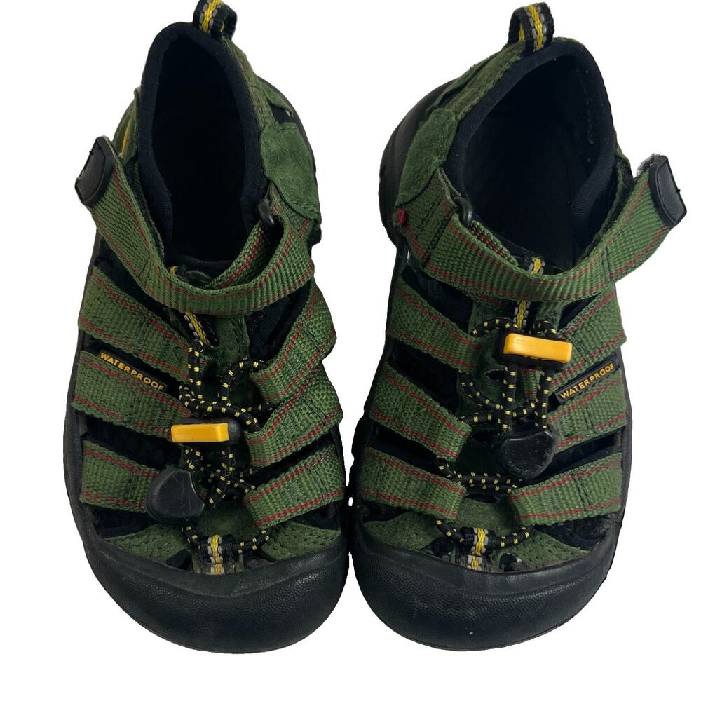 KEEN Newport H2 Sandals Little Kids Size 10 Waterproof Closed Toe Outdoor 8212